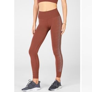 4/$25 Fabletics High-Waisted Sculptknit Reflective Legging in Chestnut Brown - L